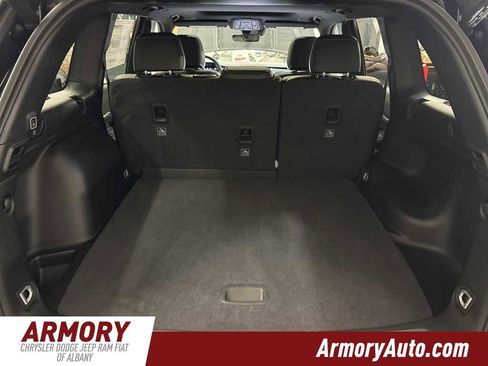 New 2026 Jeep Grand Cherokee Altitude image 28