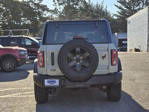 New 2025 Ford Bronco Outer Banks image 6