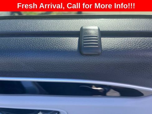Used 2025 Honda Pilot EX-L image 14