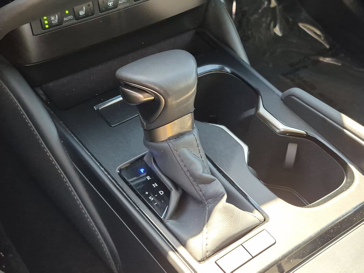 Used 2024 Lexus ES 300h w/ Accessory Package (Z1) FWD image 27