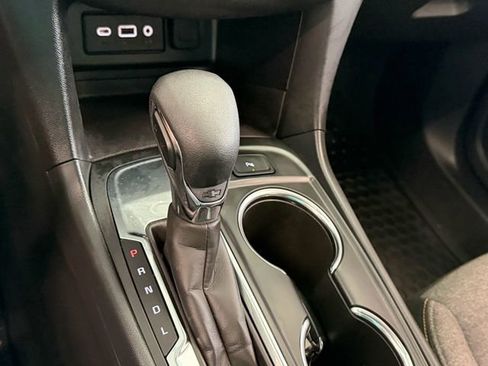 Certified 2024 Chevrolet Equinox LT FWD image 18