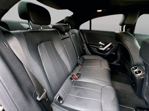 Used 2025 Mercedes-Benz CLA 250 image 21