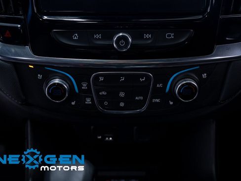 Used 2023 Chevrolet Traverse High Country image 13