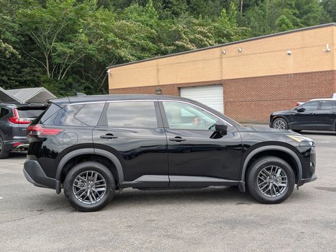 Used 2023 Nissan Rogue S FWD image 10