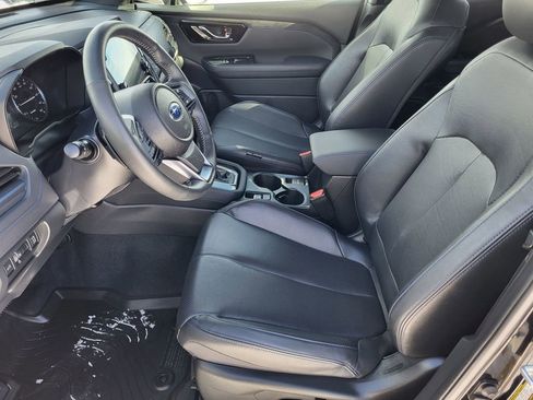 Used 2025 Subaru Forester Limited w/ Popular Package #1 AWD/4WD image 9