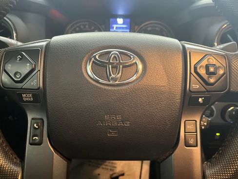 Used 2021 Toyota Tacoma TRD Off-Road image 64