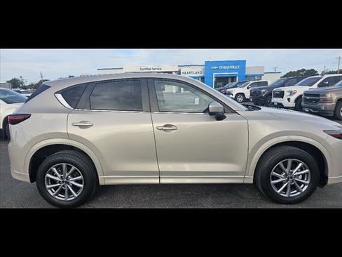 Used 2024 MAZDA CX-5 AWD 2.5 S w/ Select Package image 2
