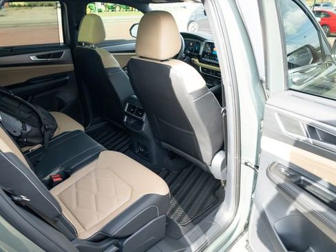 New 2026 Volkswagen Atlas Cross Sport SE image 37