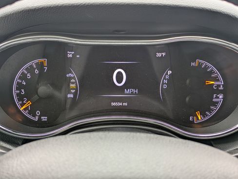 Used 2018 Jeep Grand Cherokee Laredo image 10