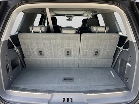 Used 2019 Lincoln Navigator Reserve AWD/4WD image 29
