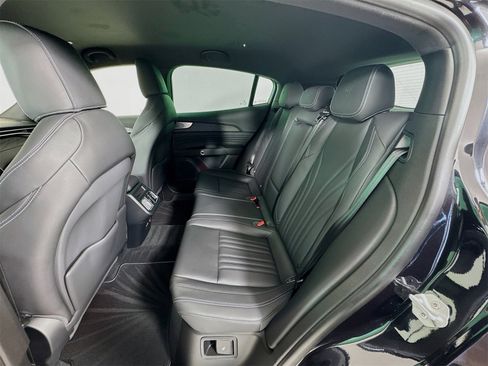 New 2025 Maserati Grecale GT image 24