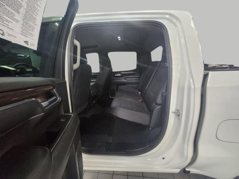 Used 2024 Chevrolet Silverado 1500 LT image 32