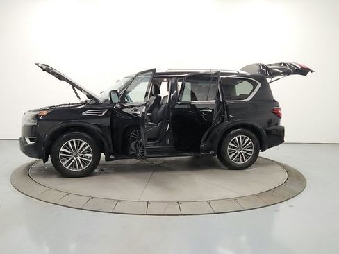 Used 2024 Nissan Armada SL image 12