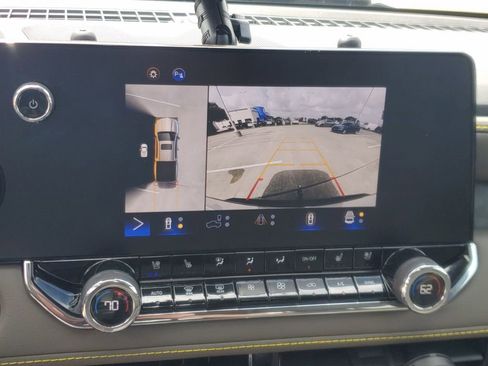 Used 2024 Chevrolet Colorado ZR2 w/ ZR2 Convenience Package III image 27