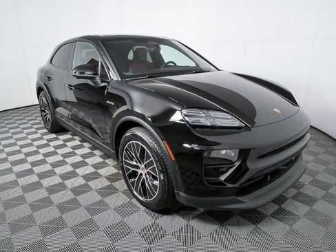 New 2026 Porsche Macan Electric image 26