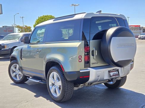 Used 2021 Land Rover Defender 90 First Edition image 6