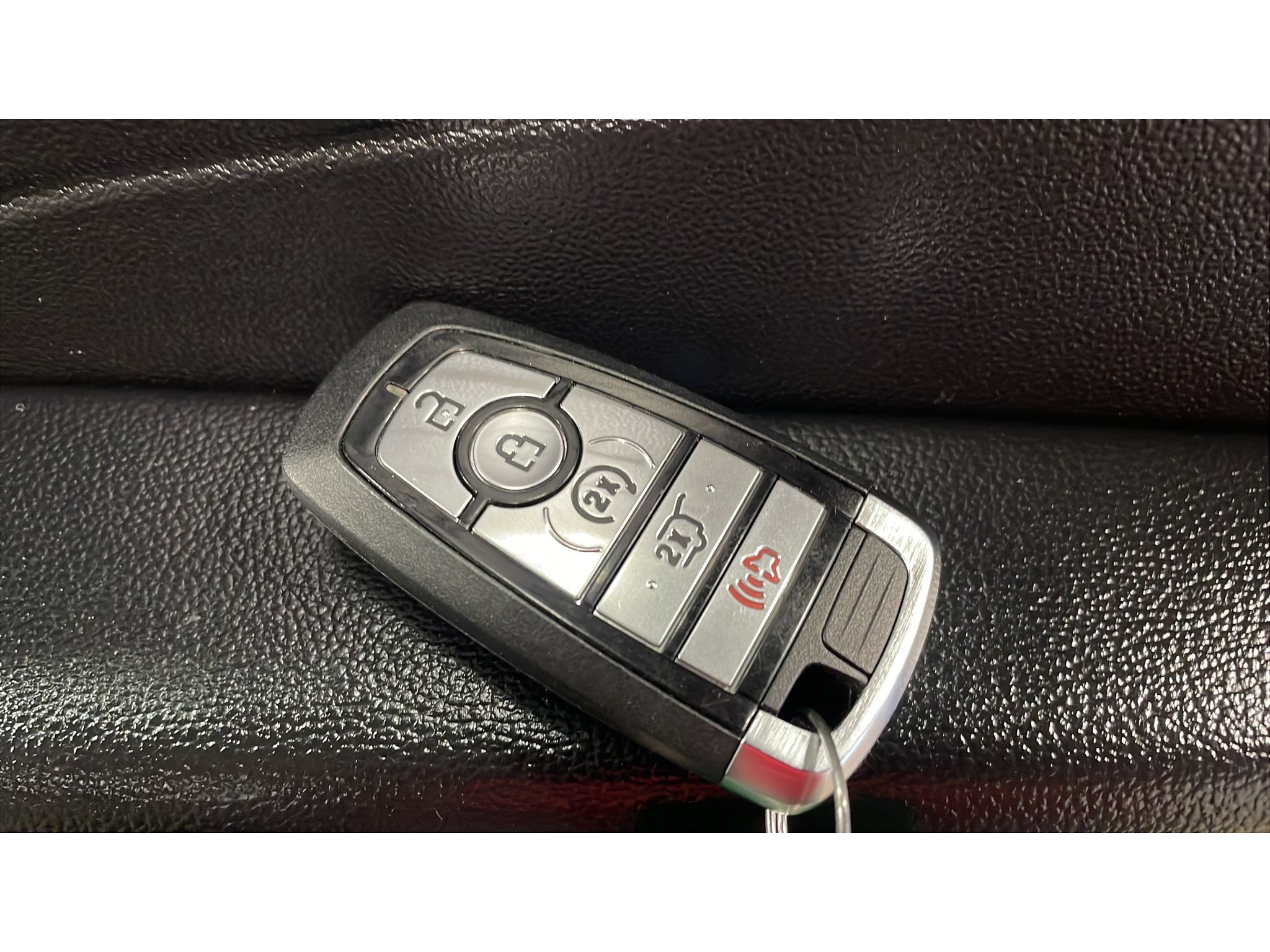 Used 2021 Ford Escape SEL AWD/4WD image 18