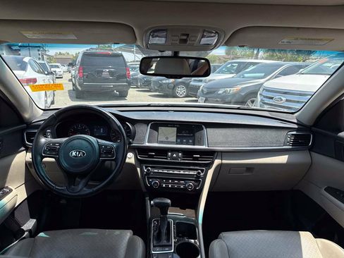 Used 2016 Kia Optima EX w/ Premium Package FWD image 21