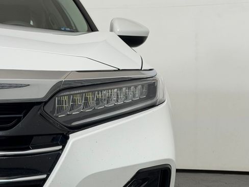 Used 2021 Honda Accord EX image 11