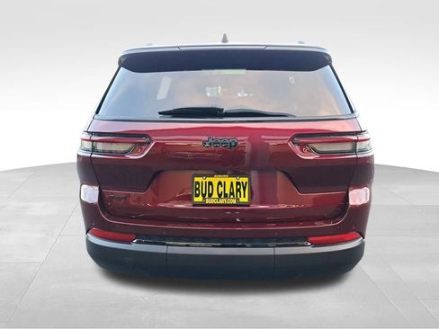 New 2025 Jeep Grand Cherokee L Limited w/ Trailer Tow Package AWD/4WD image 4