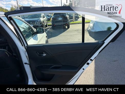 Used 2017 Honda Accord Sport Special Edition image 28