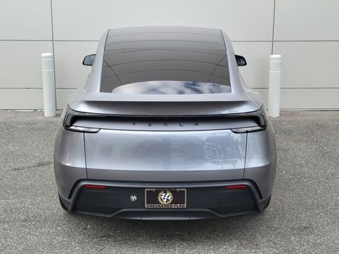 Used 2026 Tesla Model Y Long Range image 11