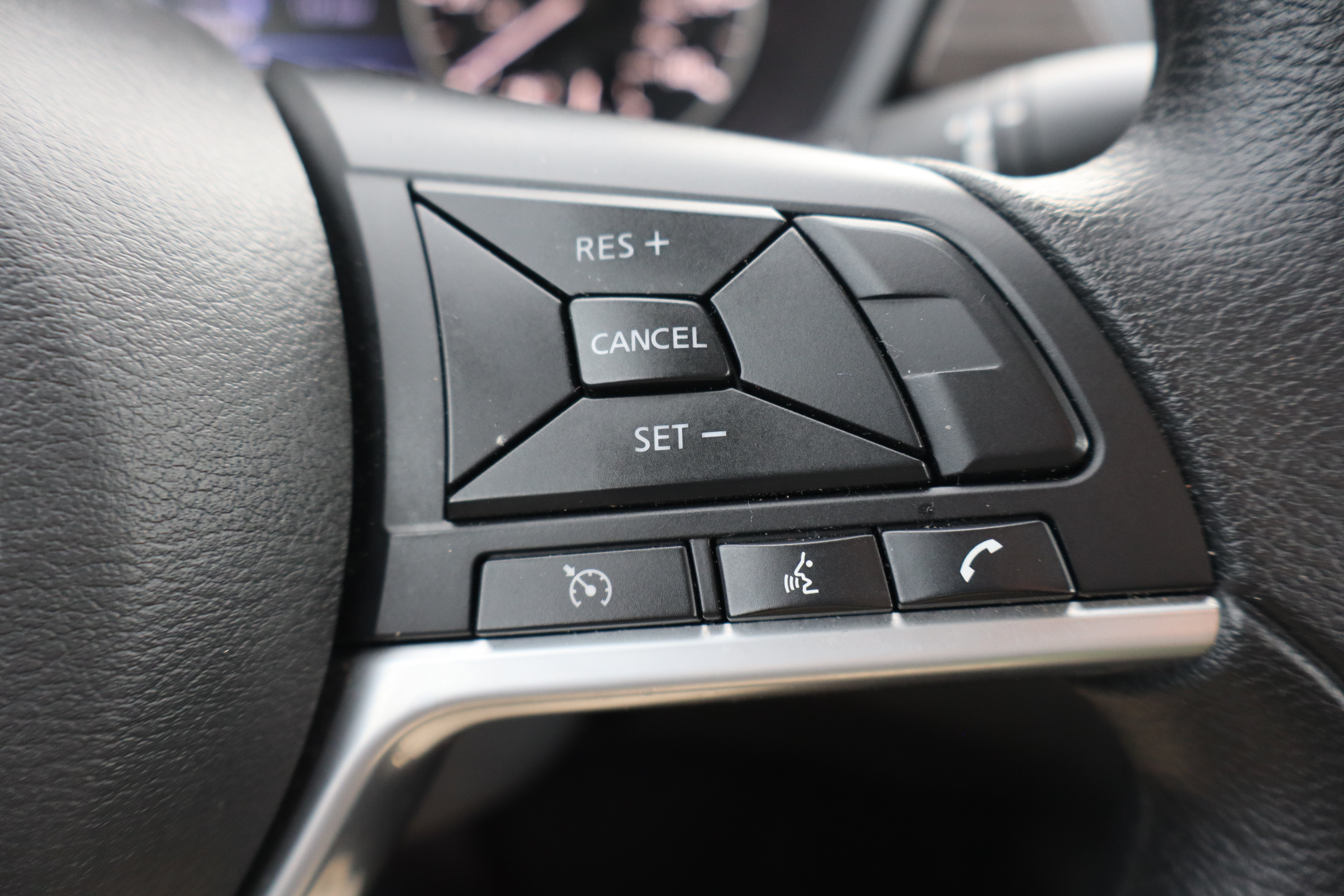 Used 2025 Nissan Altima 2.5 SV FWD image 16