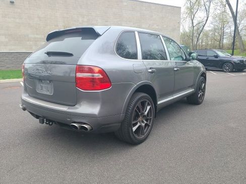 Used 2008 Porsche Cayenne Turbo image 7