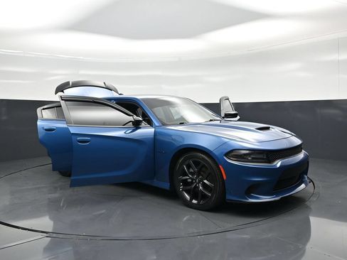 Used 2021 Dodge Charger R/T w/ Plus Group RWD image 34