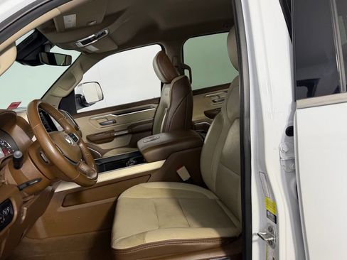 Used 2021 RAM 1500 Laramie image 21