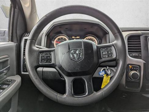 Used 2019 RAM 1500 Classic SLT image 15