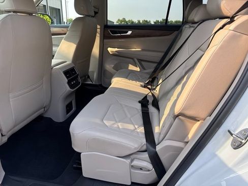 Used 2026 Volkswagen Atlas SE FWD image 11