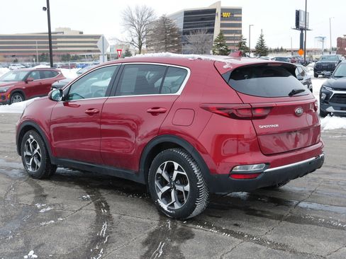 Certified 2022 Kia Sportage LX image 3