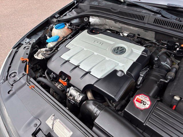 Used 2013 Volkswagen Jetta TDI FWD image 10