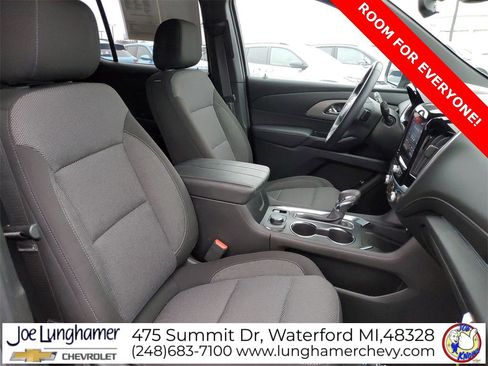 Used 2023 Chevrolet Traverse LT image 26