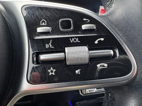 Used 2021 Mercedes-Benz GLA 250 4MATIC image 17