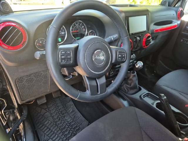 Used 2013 Jeep Wrangler Sport AWD/4WD image 10