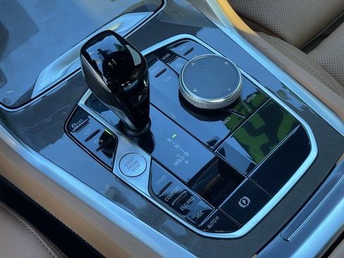 Certified 2023 BMW X6 xDrive40i w/ Climate Comfort Package image 22