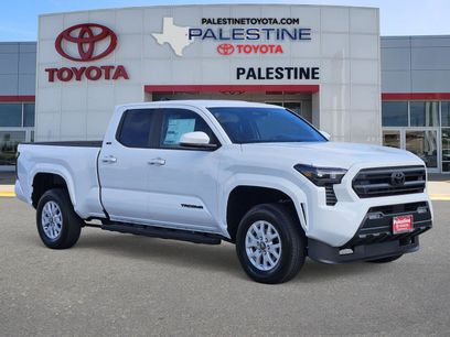 New 2025 Toyota Tacoma SR5