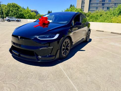 Used 2024 Tesla Model X AWD/4WD image 45