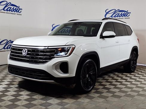Used 2024 Volkswagen Atlas SE image 5