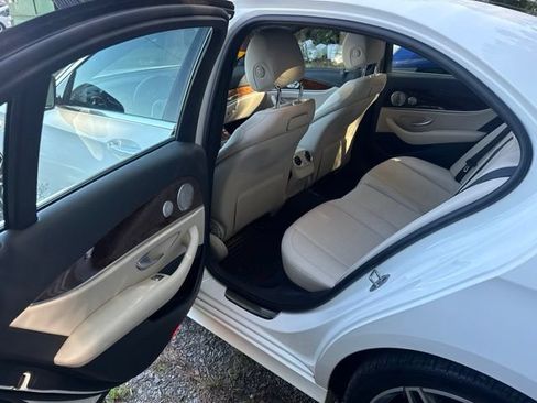 Used 2019 Mercedes-Benz E 300 image 6