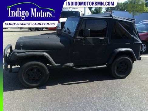 Used 1995 Jeep Wrangler S image 3