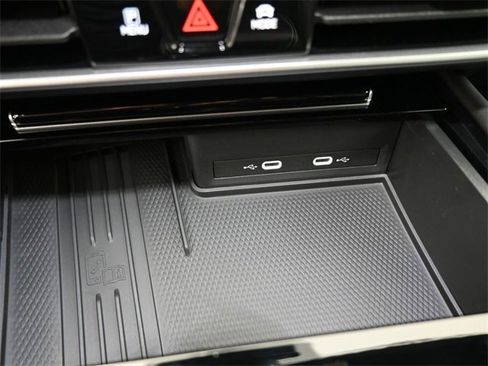 New 2026 Volkswagen Atlas Cross Sport SE image 9