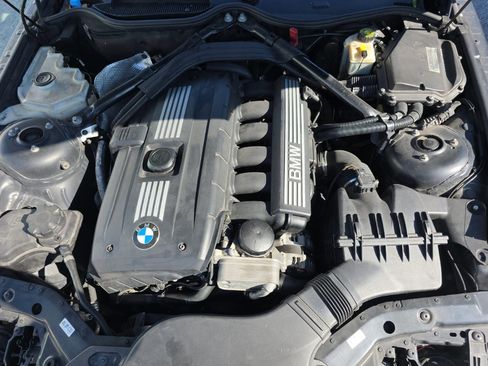 Used 2011 BMW Z4 sDrive30i w/ Sport Pkg image 15