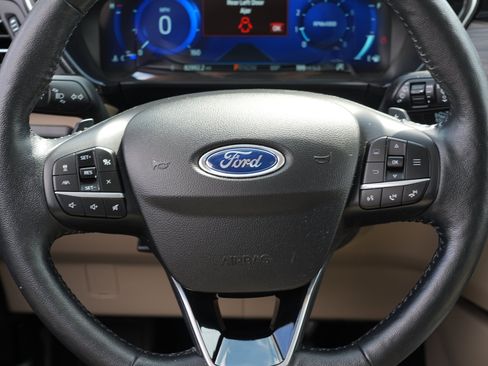 Used 2020 Ford Escape Titanium AWD/4WD image 26