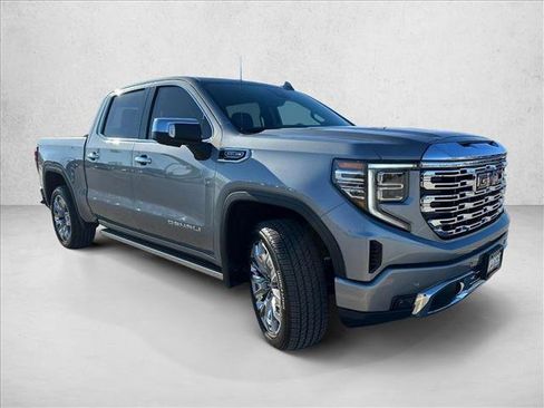 Used 2025 GMC Sierra 1500 Denali w/ Denali Reserve Package image 8