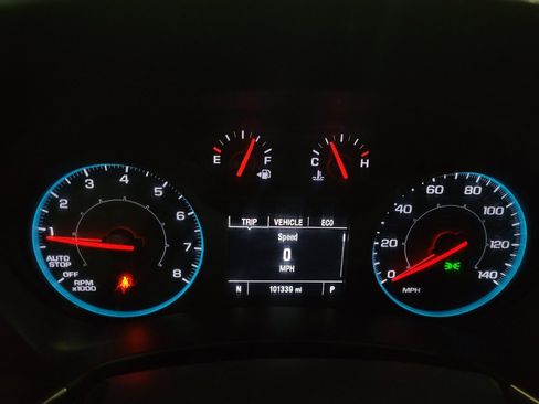 Used 2019 Chevrolet Equinox LS w/ LS Convenience Package FWD image 23
