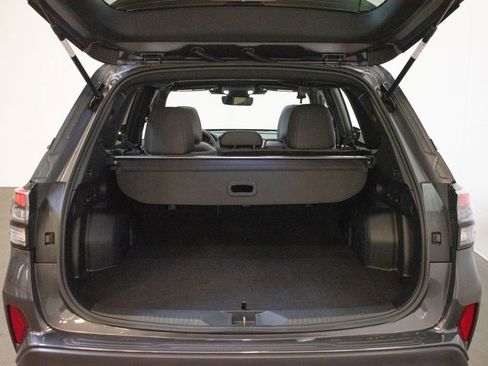 Used 2026 Subaru Forester Premium AWD/4WD image 24