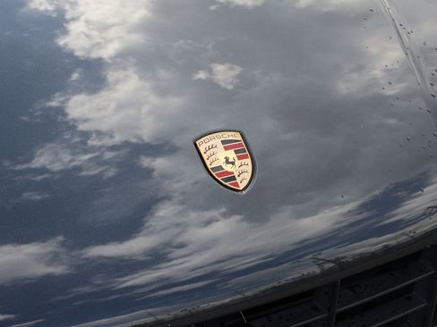 Used 2018 Porsche Macan S image 13